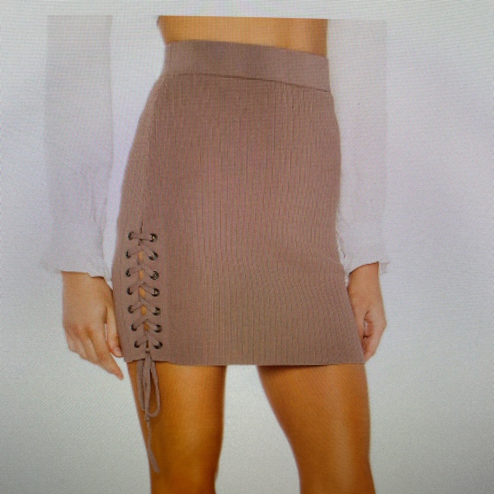 About Us Giana skirt